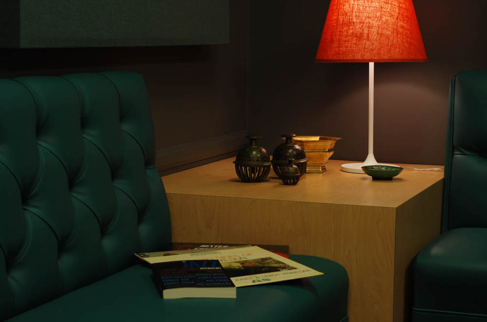 A detail of a corner of the room.